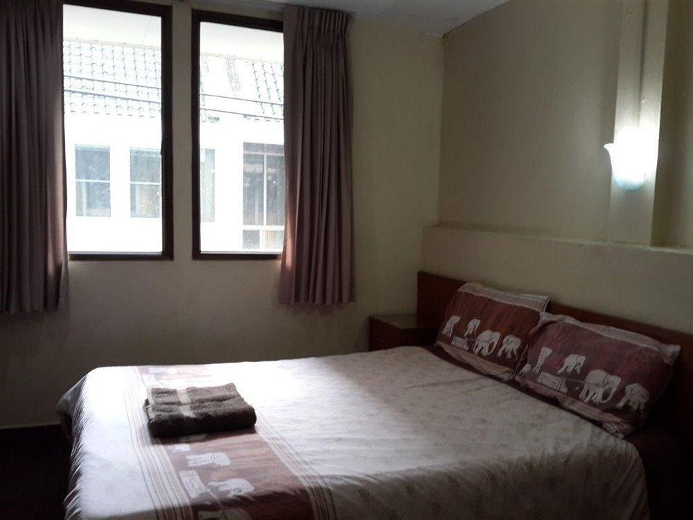 ออร์คิด เพลซ Hotel กรุงเทพมหานคร ภายนอก รูปภาพ